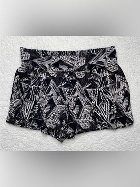Ecote Black & White Stretchy shorts Size XS loose fit comfy
